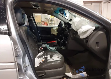 2005 Pontiac Grand Prix Gt from USA, damaged, VIN 2G2WS522051240035